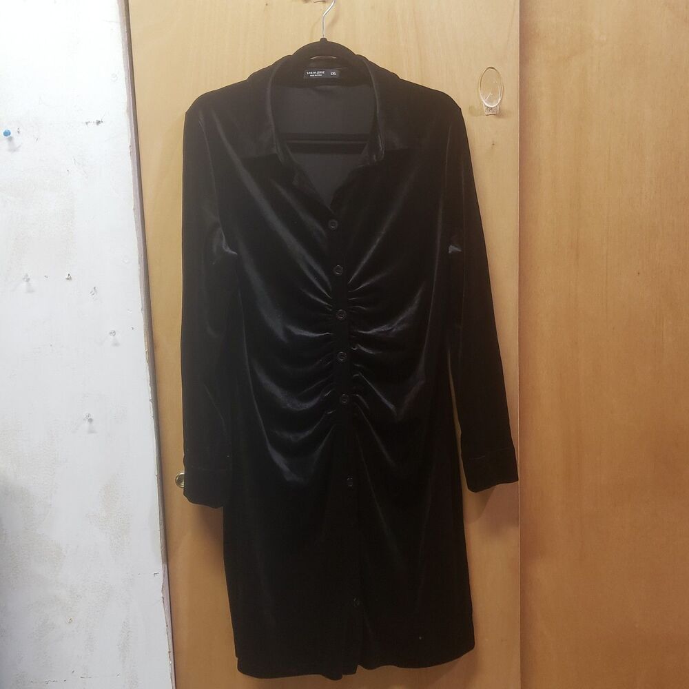 SHEIN Curve Sz 1X Black VELVET long-sleeve dress button front ruched body design